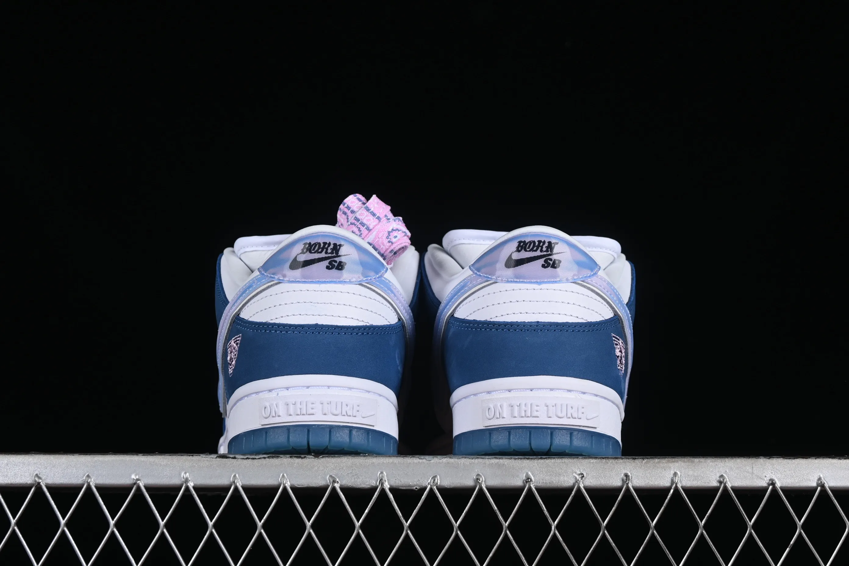 All categories Nk SB Dunk series Nk SB Dunk Low low-top sneakers M version pure original Born x Raised x Nk SB Dunk American street style joint model SB low-top sports and leisure sneakers FN7819-400